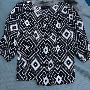 Black & White 3/4 Sleeve Blouse